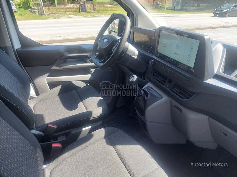 Ford Transit Custom Dupla kabina u vanu