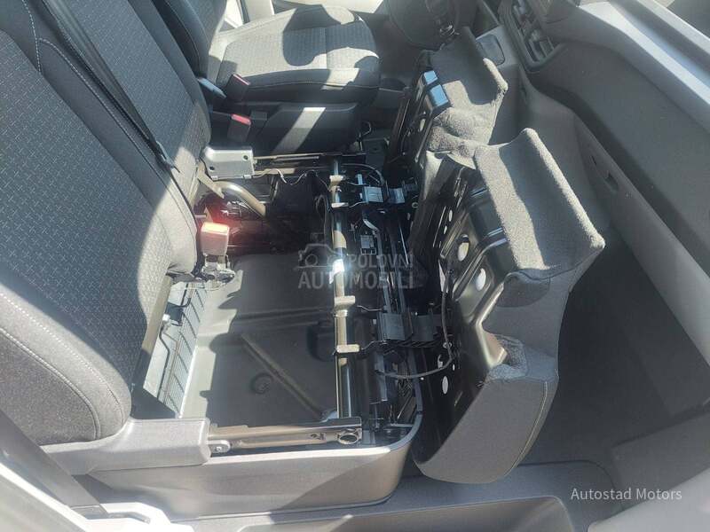 Ford Transit Custom Dupla kabina u vanu