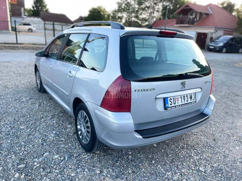 Peugeot 307 1.6B family