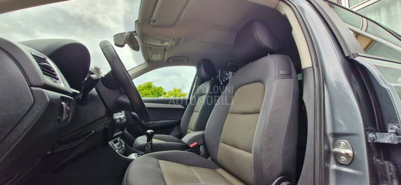 Audi Q3 2.0TDI/LED/XENON