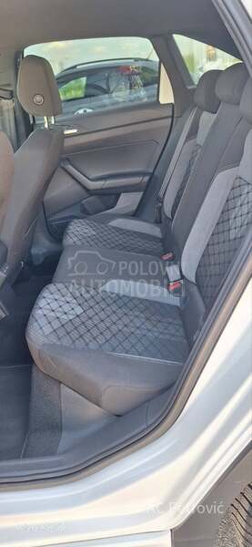 Volkswagen Taigo R-LINE 1.0 TSI DSG