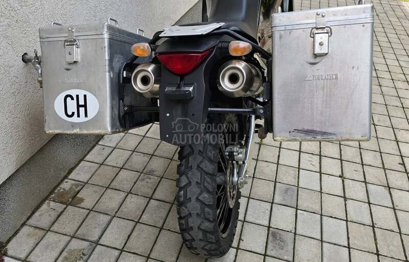 KTM 950 Adventure