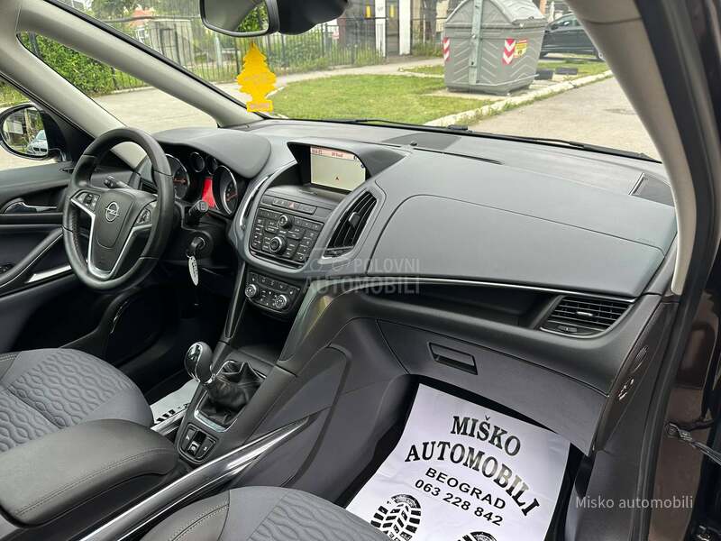 Opel Zafira 1.4 T Pano Kam Led