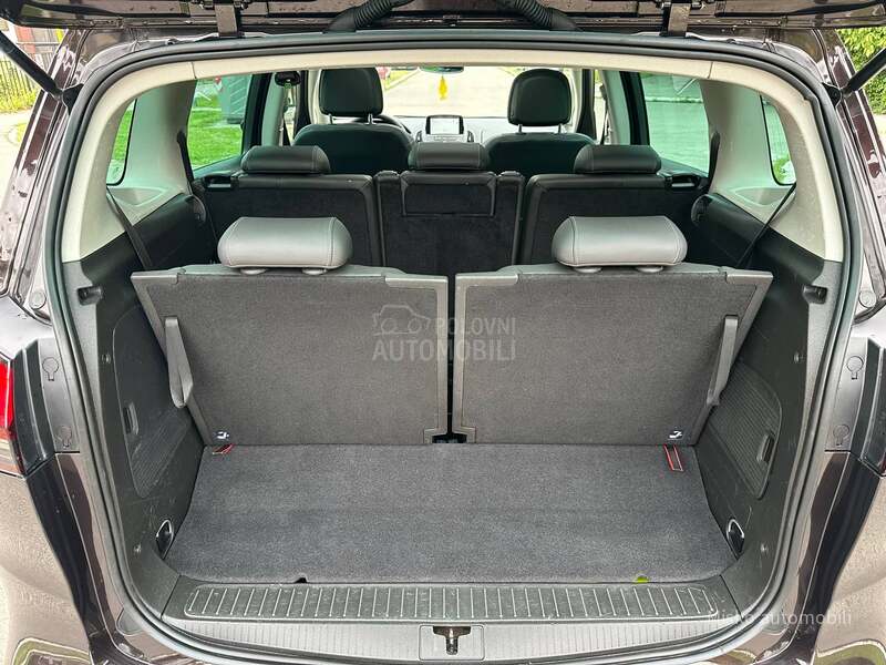 Opel Zafira 1.4 T Pano Kam Led