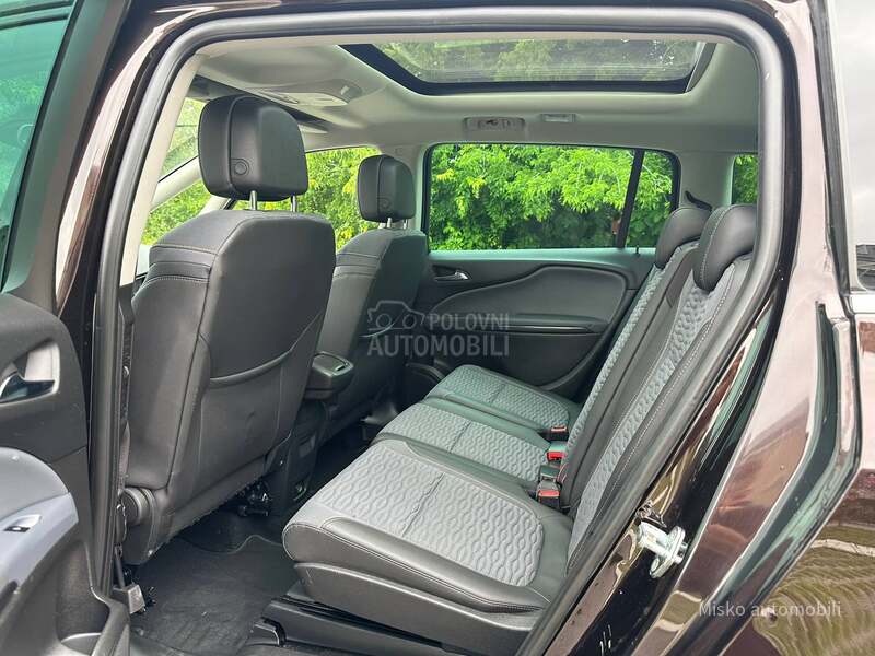 Opel Zafira 1.4 T Pano Kam Led