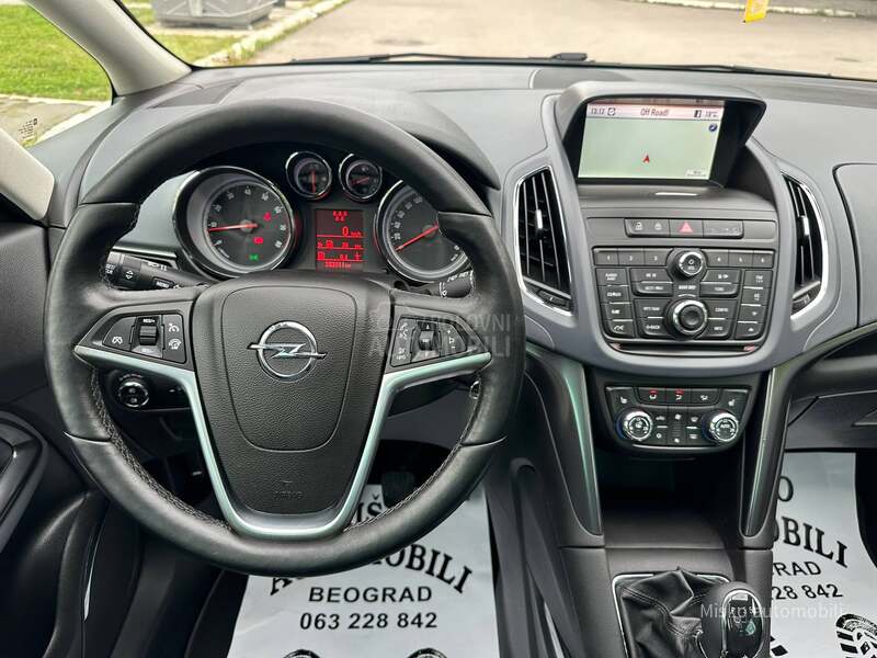 Opel Zafira 1.4 T Pano Kam Led