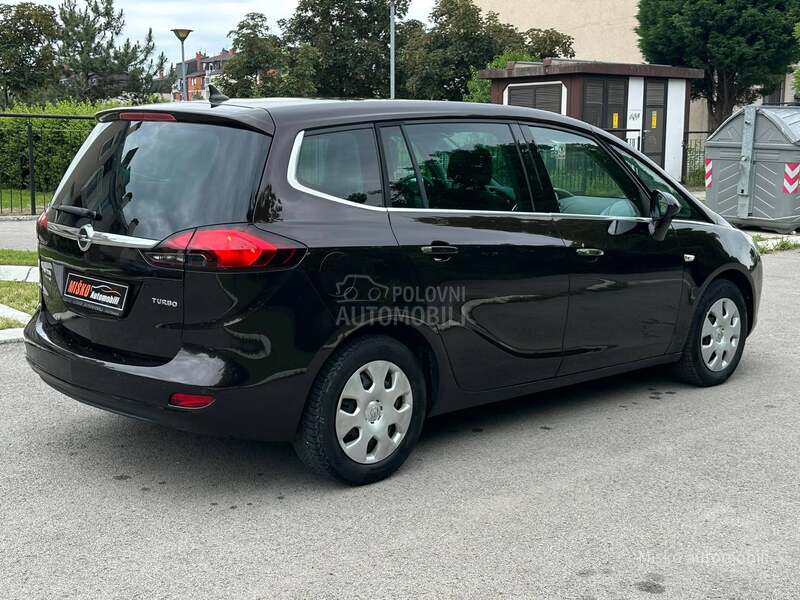 Opel Zafira 1.4 T Pano Kam Led
