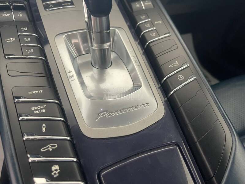 Porsche Panamera 