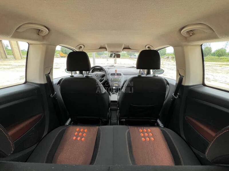 Fiat Grande Punto 1.9jtdm-FABRIKA