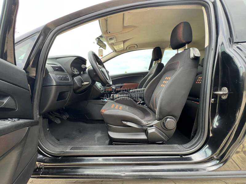 Fiat Grande Punto 1.9jtdm-FABRIKA