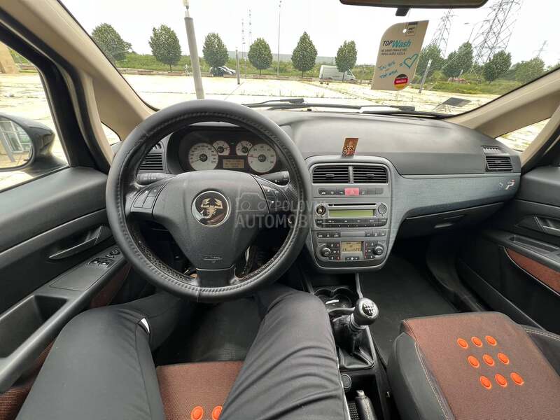 Fiat Grande Punto 1.9jtdm-FABRIKA