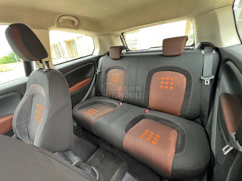 Fiat Grande Punto 1.9jtdm-FABRIKA