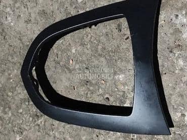 Centralna Konzola Srednja Mask za Peugeot 308