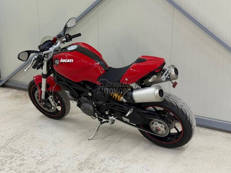 Ducati Monster 1100S fixx