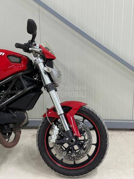 Ducati Monster 1100S fixx
