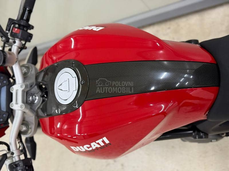 Ducati Monster 1100S fixx