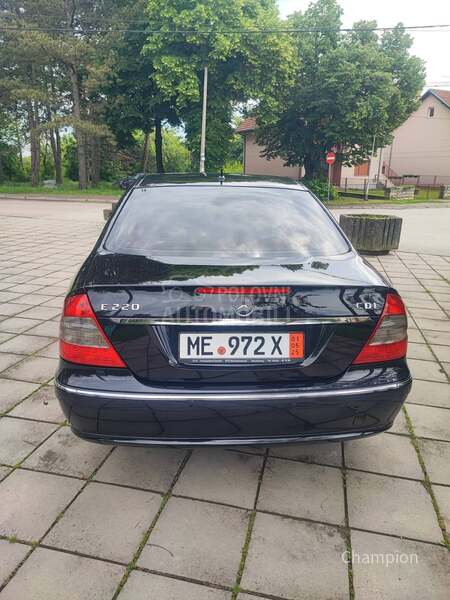 Mercedes Benz E 220 ELEGANC