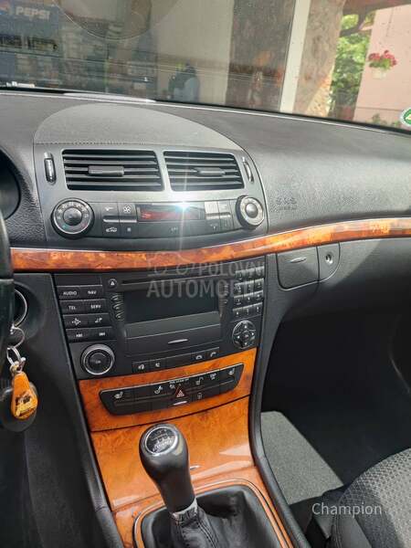Mercedes Benz E 220 ELEGANC