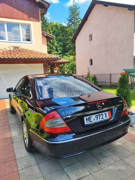 Mercedes Benz E 220 ELEGANC