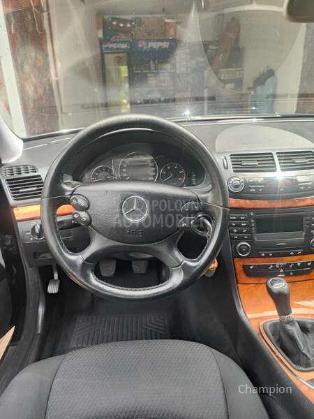 Mercedes Benz E 220 ELEGANC