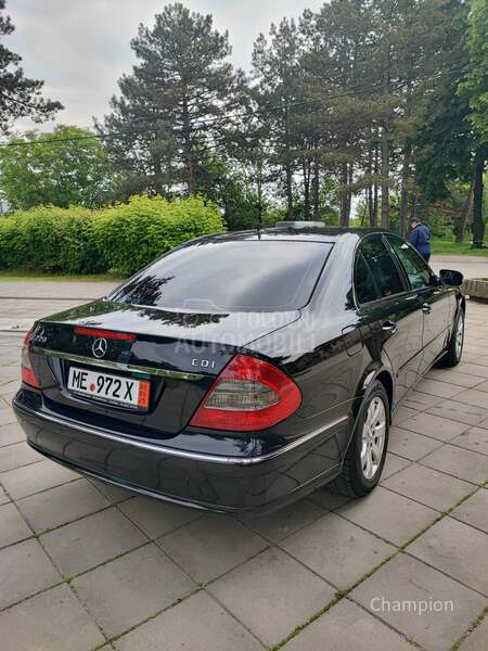 Mercedes Benz E 220 ELEGANC