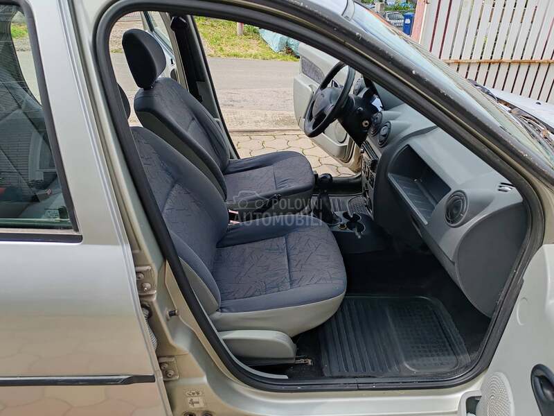 Dacia Logan 1.4i