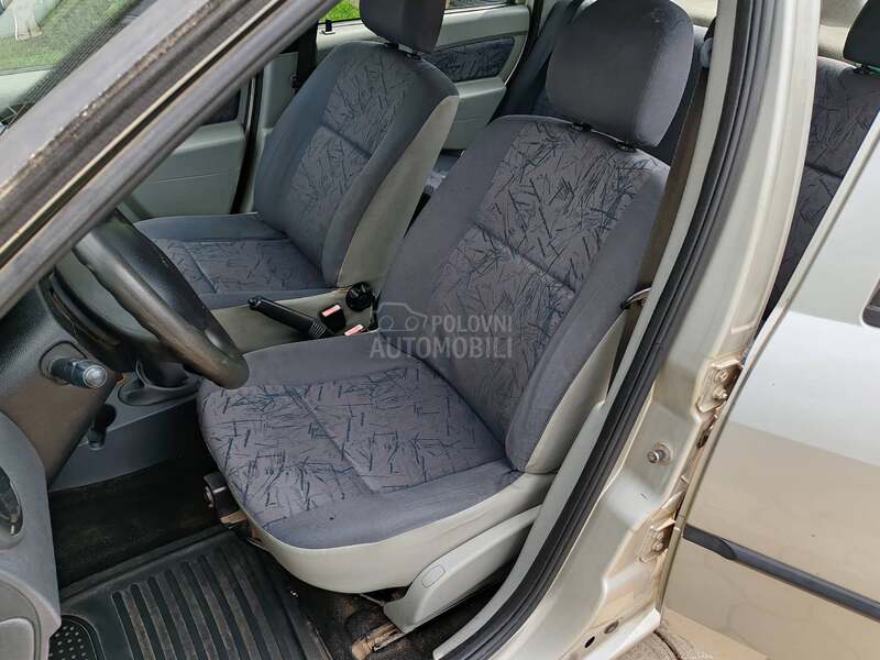 Dacia Logan 1.4i