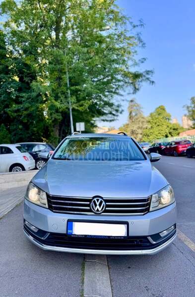Volkswagen Passat B7 1.6tdi HIGHLINE