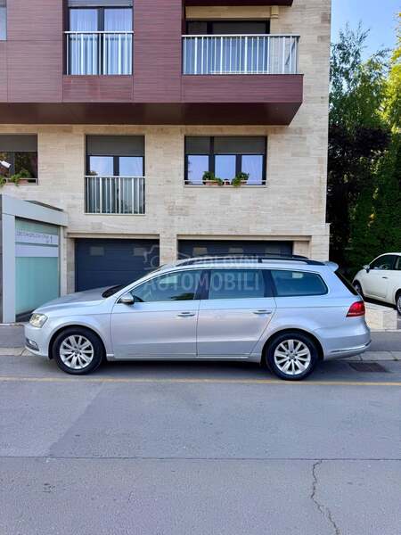Volkswagen Passat B7 1.6tdi HIGHLINE