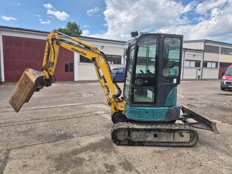 Komatsu PC 26 MR/3