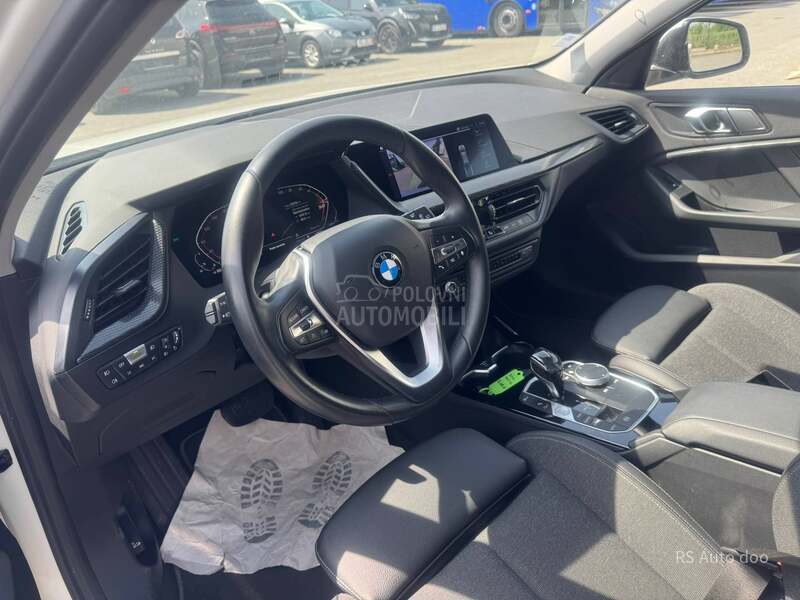 BMW 118 SPORT EDITION