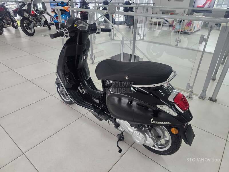 Vespa PRIMAVERA