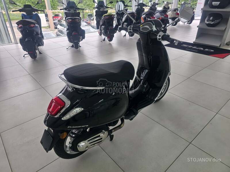 Vespa PRIMAVERA
