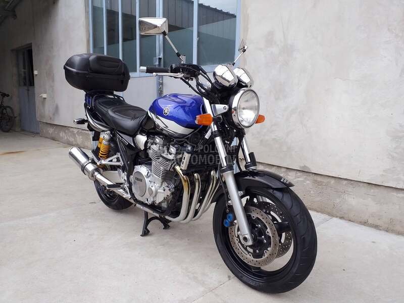 Yamaha XJR 1300