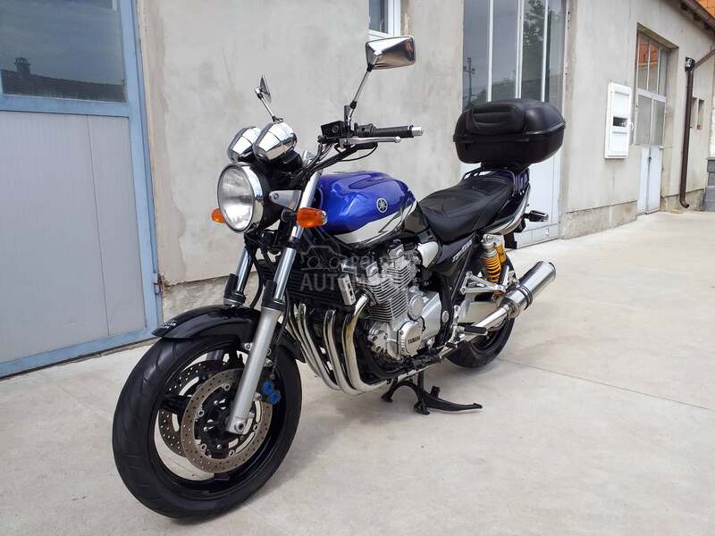Yamaha XJR 1300