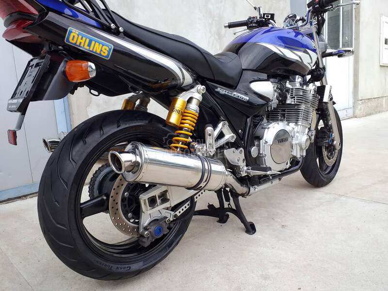Yamaha XJR 1300