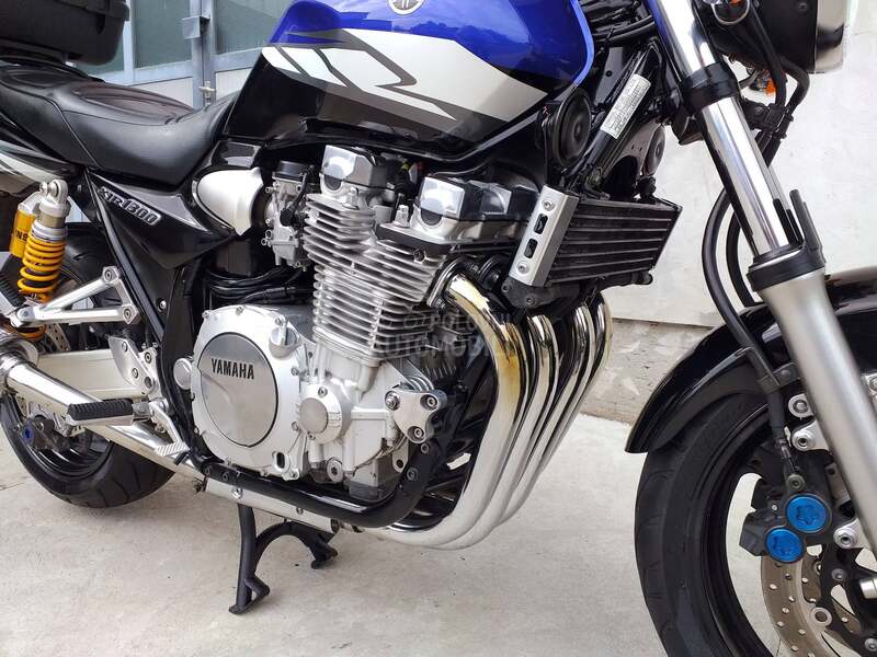 Yamaha XJR 1300