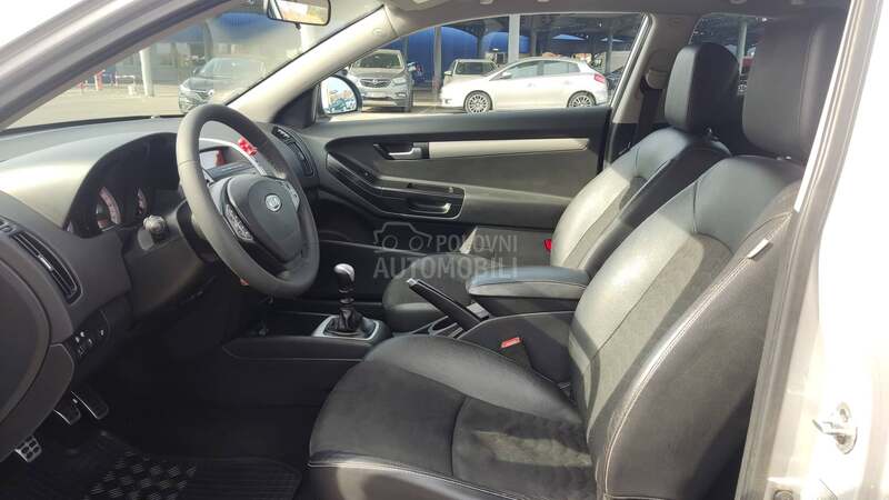 Kia pro_cee`d 