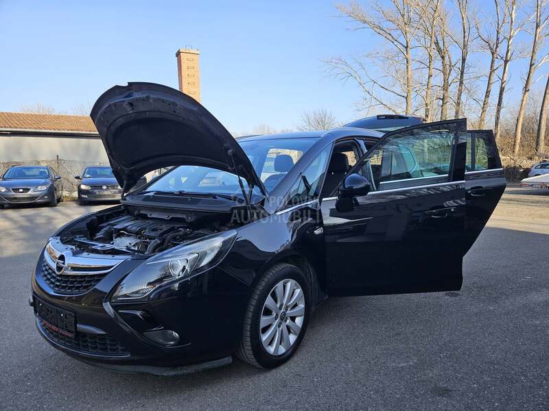 Opel Zafira O D L I C N A
