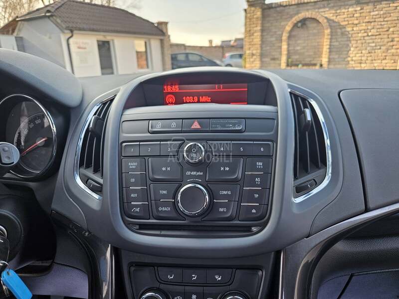 Opel Zafira O D L I C N A