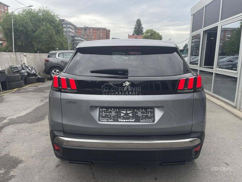 Peugeot 3008 1.2 B