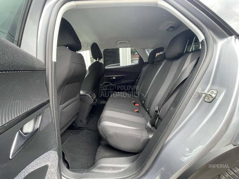 Peugeot 3008 1.2 B