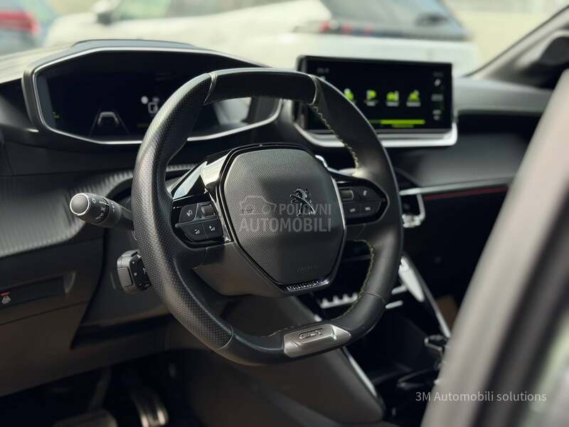 Peugeot 208 GT-Line/Black/Led