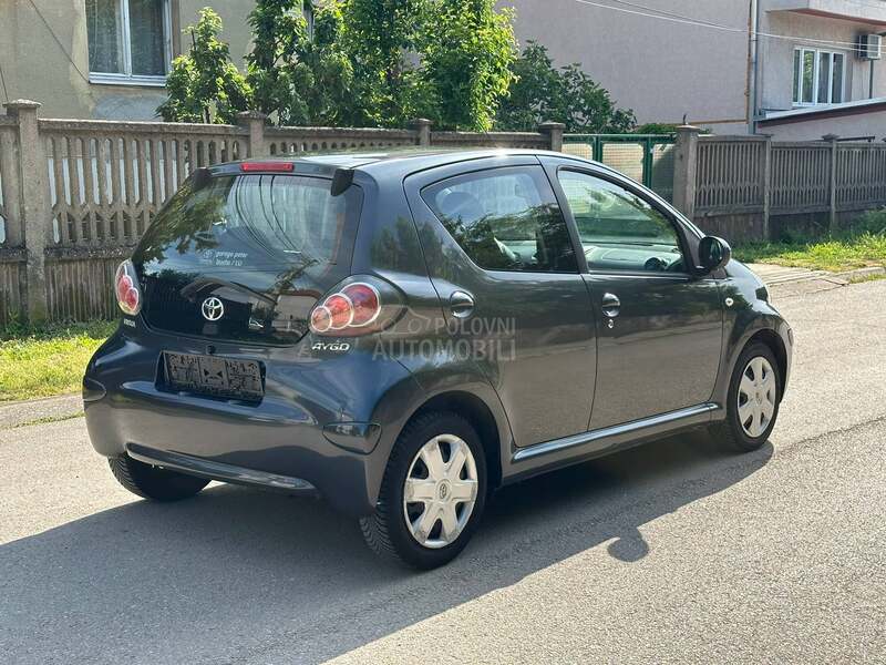 Toyota Aygo 1.0