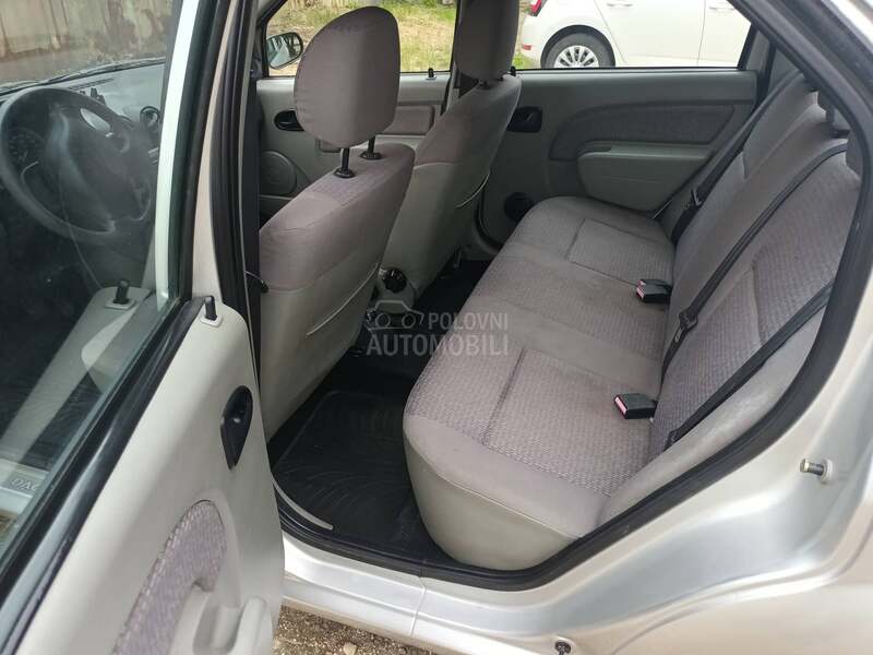 Dacia Logan 1.6