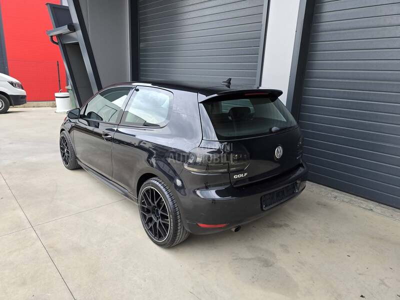 Volkswagen Golf 6 1.6 TDI BLUEMOTION