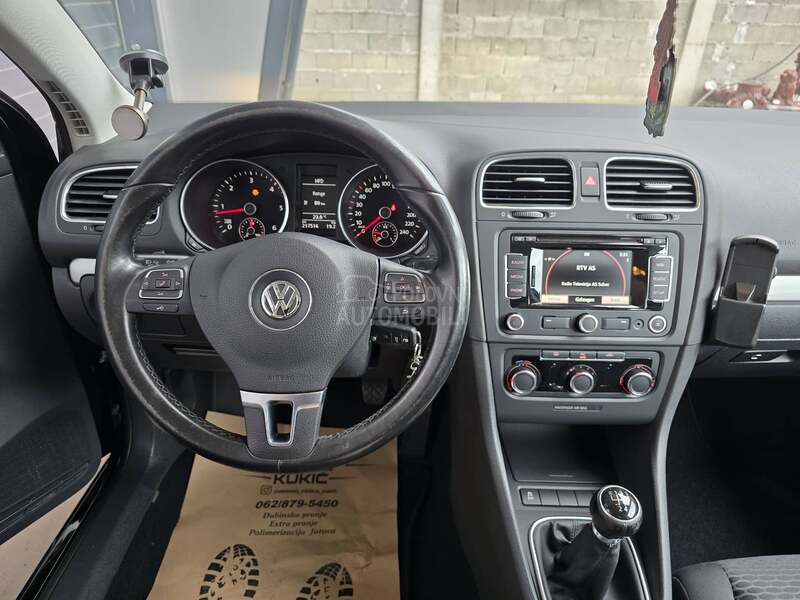 Volkswagen Golf 6 1.6 TDI BLUEMOTION