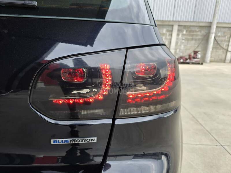 Volkswagen Golf 6 1.6 TDI BLUEMOTION