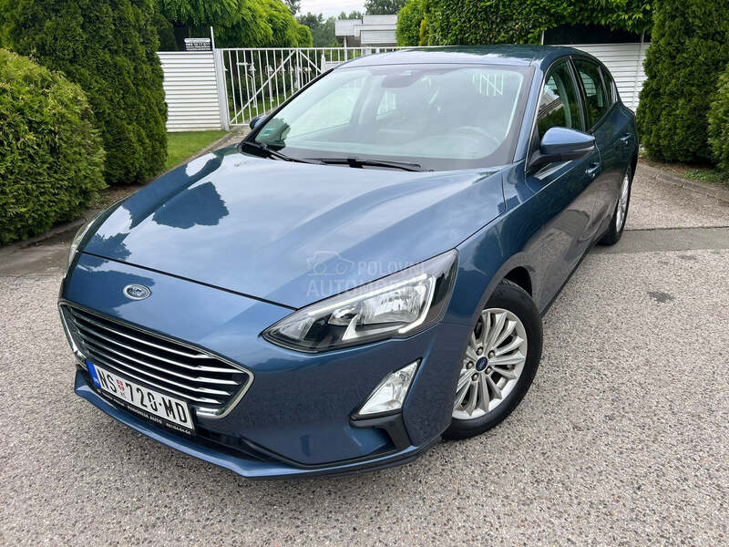 Ford Focus 1.5 L-E-D/N-A-V-I