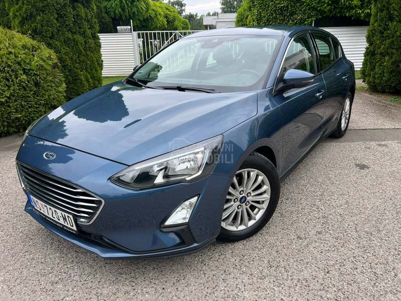 Ford Focus 1.5 L-E-D/N-A-V-I